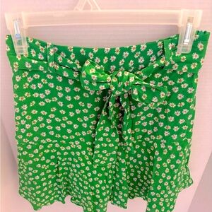 Zara Women's Daisy's On Green Ruffled Hem Drawstring Skort Side Zipper Size XS